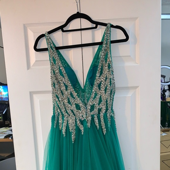 #Promdress #slit - Picture 2 of 3